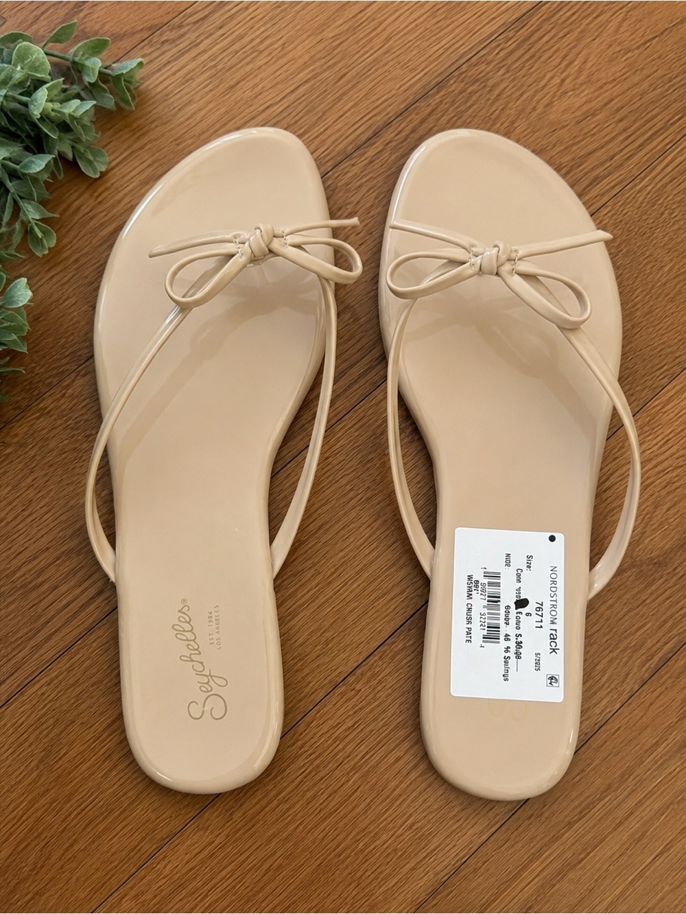 Seychelles Beige Bow-Accent Women's Sandals, Sz 6, new no box